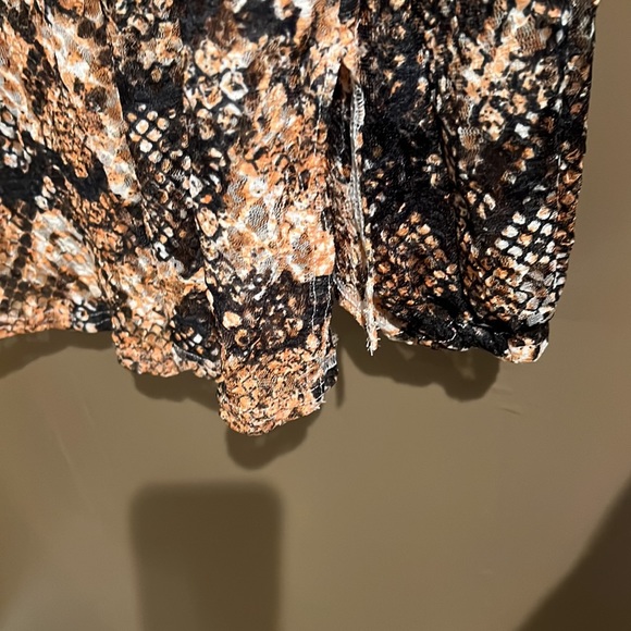 Free People Out for the Night Sheer Tunic Blouse in Snake Combo Sz M - Picture 9 of 11